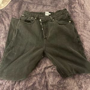 PRINCESS POLLY ASYMMETRICAL BLACK JEANS